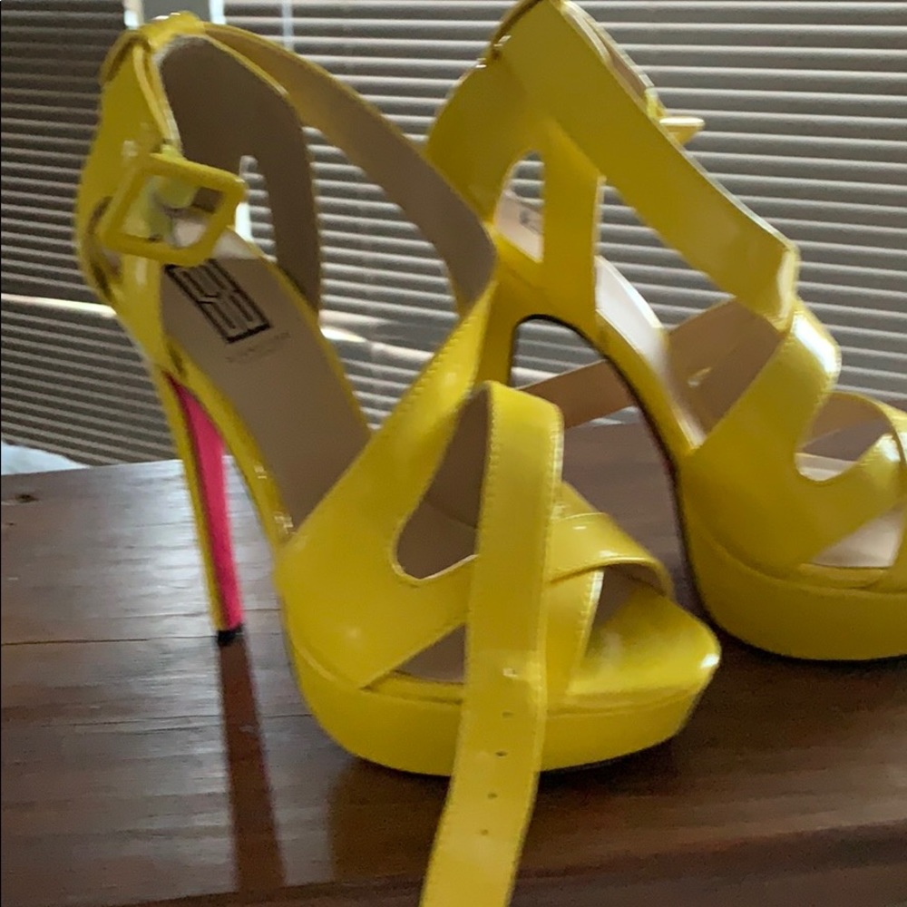 Sexy yellow patent stiletto heels